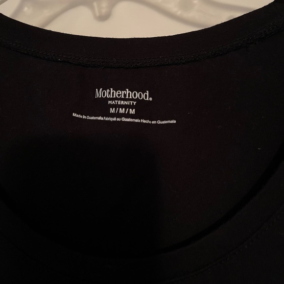 Motherhood Maternity, Due in February maternity shirt. Size Medium. - Picture 2 of 2
